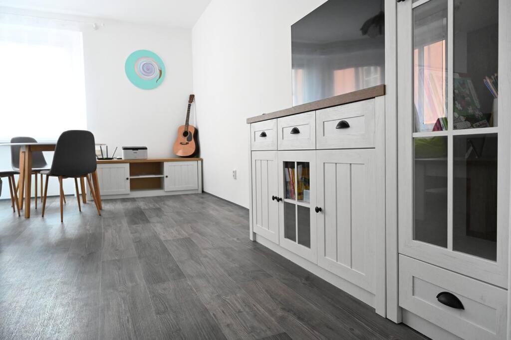 Rodinny Apartman U Broumovskeho Namesti Dış mekan fotoğraf